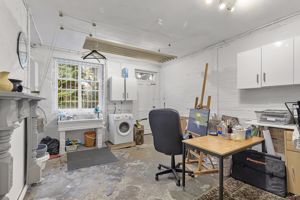 Photo 33- click for photo gallery